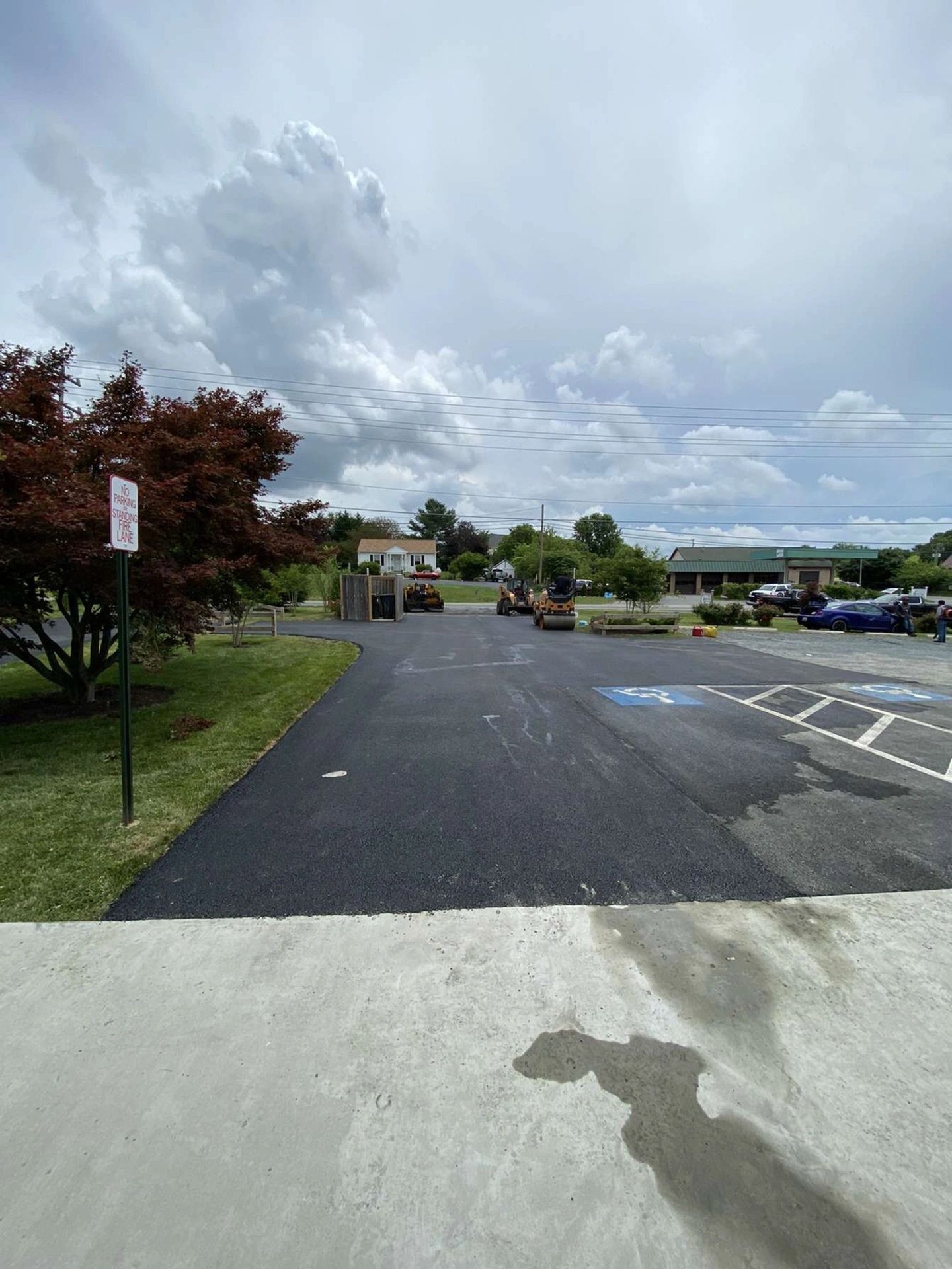 Parking lot paving & sealing in Loudoun County, Virginia